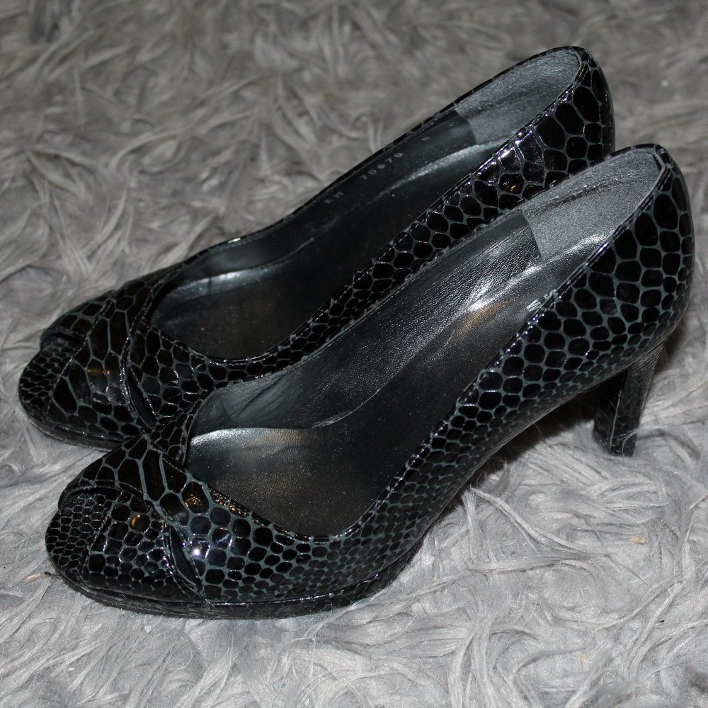 Stuart Weitzman Heels Size 6